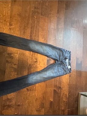 Women’s Skinny Jeans in Washed Dark Blue